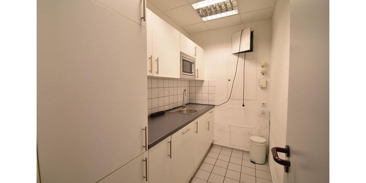 Gewerbeobjekt Düsseldorf Stadtbezirk 8 - 4.090&euro; | Angebot:16900915