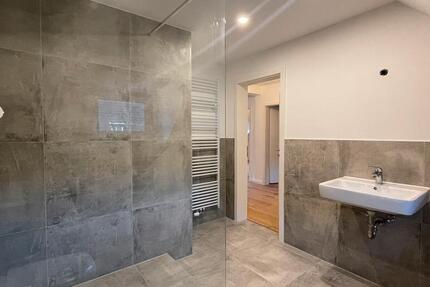 Wohnung Düsseldorf Niederkassel - 3 Zimmer, 66 m&sup2;, 1.400&euro; | Angebot:24002364