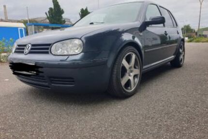 VW Golf 243.000 km 1.850 &euro; Düsseldorf 40223