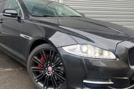 Jaguar XJ 135.779 km 17.300 &euro; Wuppertal 42285