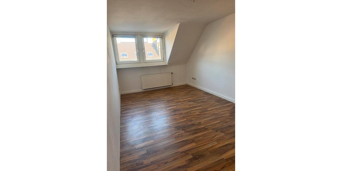 Etagenwohnung Düsseldorf Oberbilk - 2 Zimmer, 60 m&sup2;, 870&euro; | Angebot:25256383