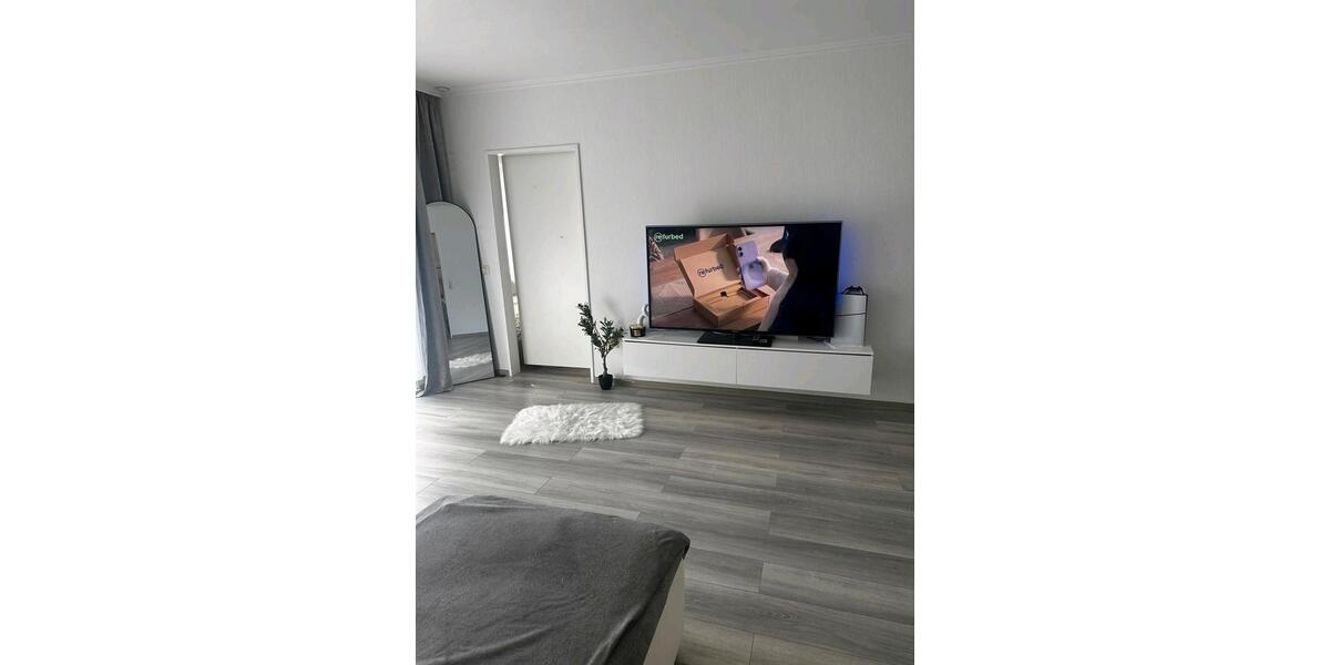Hochparterre Duisburg Mittelmeiderich - 2 Zimmer, 47 m&sup2;, 430&euro; | Angebot:27580363