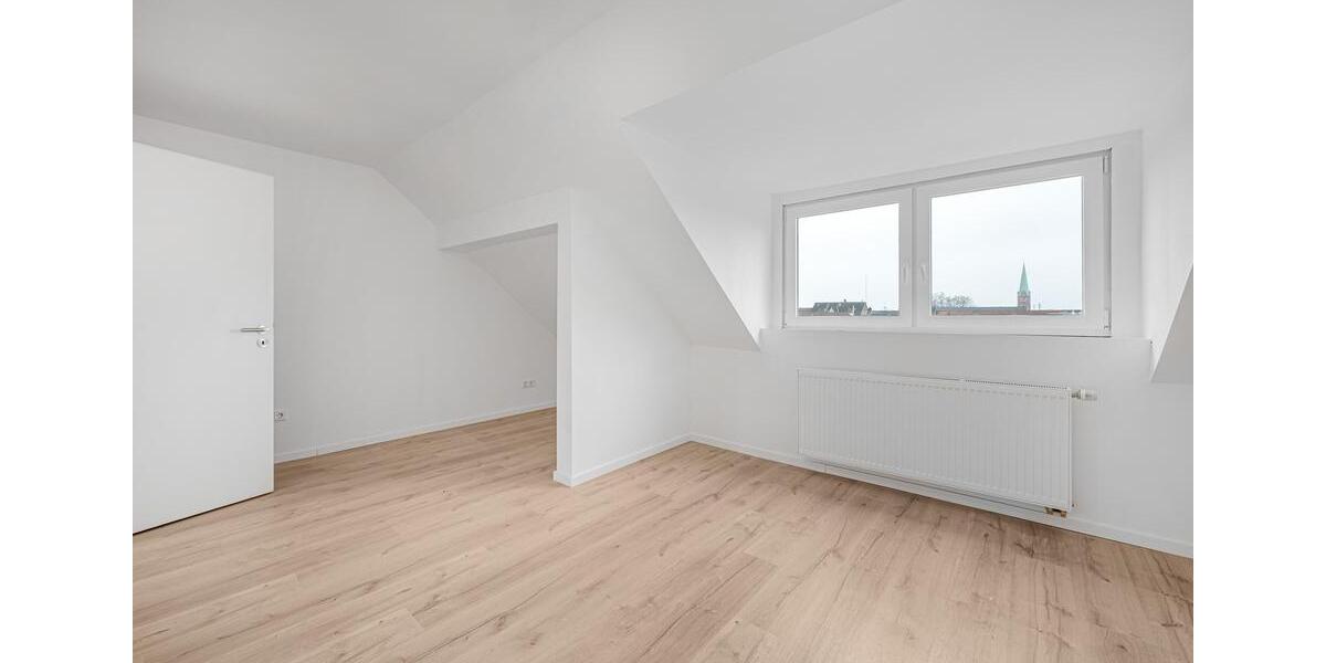 Dachgeschoßwohnung Gelsenkirchen Erle - 4 Zimmer, 81 m&sup2;, 800&euro; | Angebot:25986116