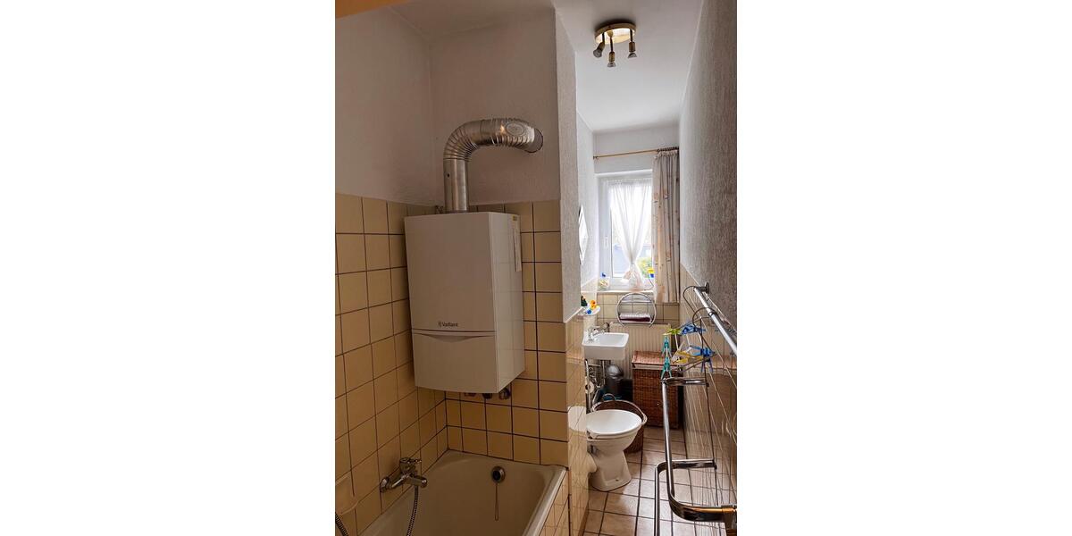 Etagenwohnung Remscheid Lüttringhausen - 4.5 Zimmer, 105 m&sup2;, 800&euro; | Angebot:25993003