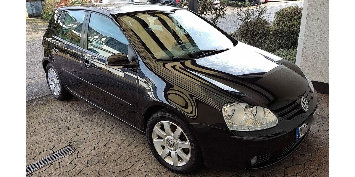 VW Golf 110.000 km 4.250 &euro; Remscheid 42855