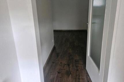 Wohnung Wuppertal Gemarkung Barmen - 1 Zimmer, 50 m&sup2;, 400&euro; | Angebot:27543357