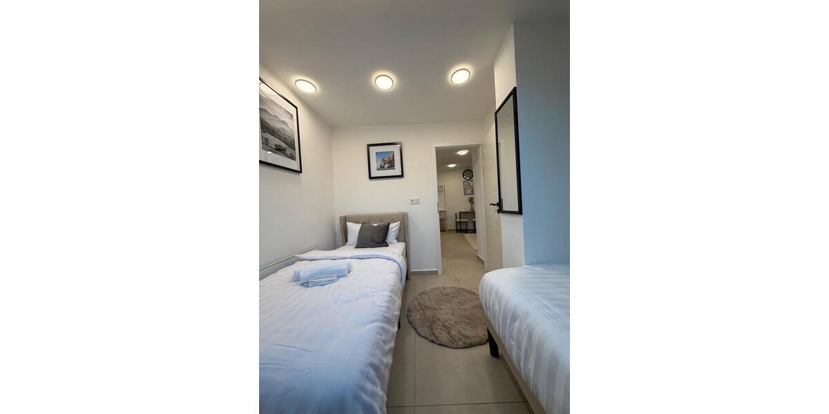 Dachgeschoßwohnung Essen Stadtbezirk III - 2 Zimmer, 55 m&sup2;, 1.900&euro; | Angebot:25322418