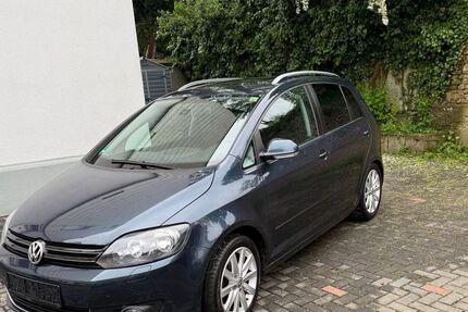 VW Golf 112.300 km 9.700 &euro; Solingen 42655