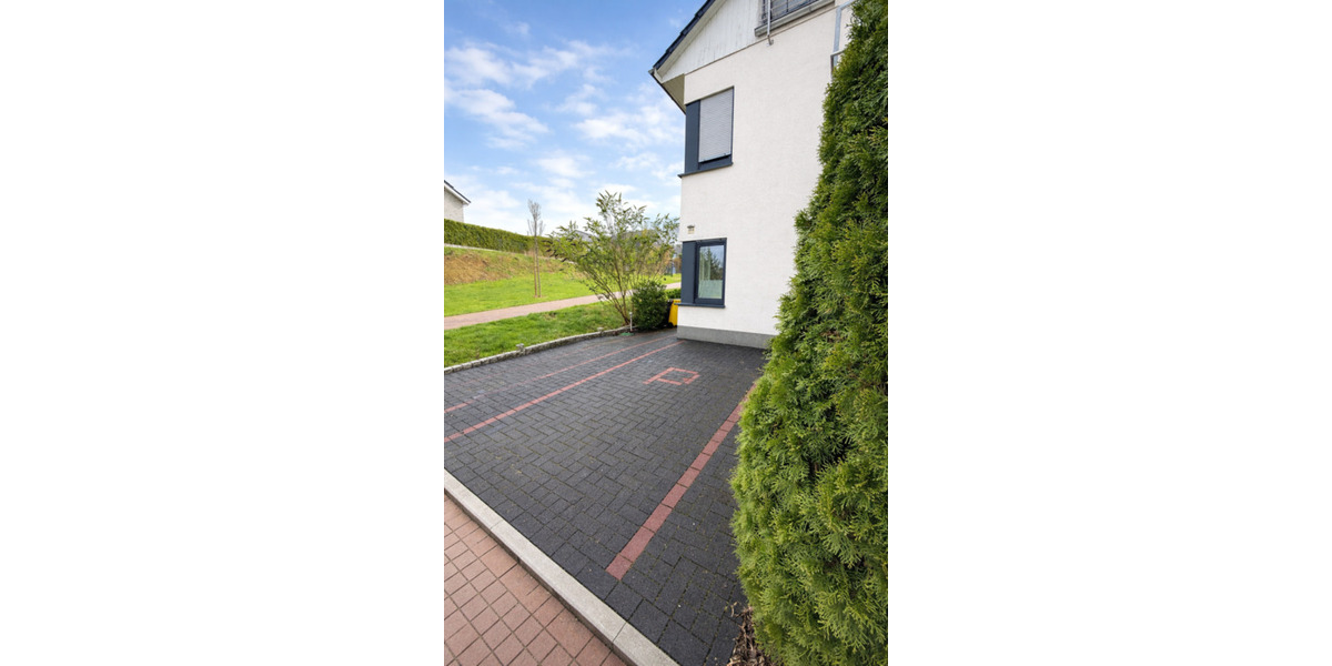 Erdgeschoßwohnung Wülfrath - 3 Zimmer, 96 m&sup2;, 1.180&euro; | Angebot:25918616