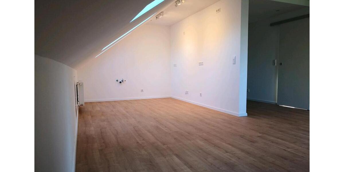 Dachgeschoßwohnung Mülheim an der Ruhr Dümpten - 2 Zimmer, 51 m&sup2;, 165.000&euro; | Angebot:27540996