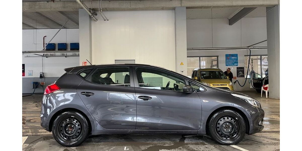 Kia ceed / Ceed 136.000 km 4.800 &euro; Leichlingen 42799