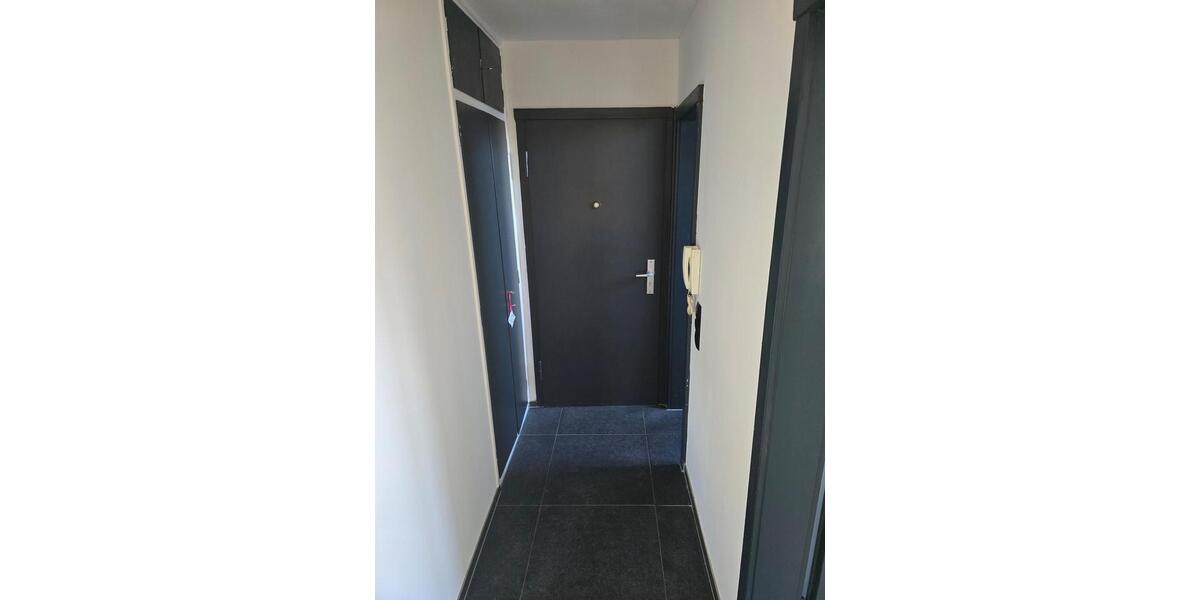 Dachgeschoßwohnung Ratingen - 2 Zimmer, 50 m&sup2;, 650&euro; | Angebot:25272327