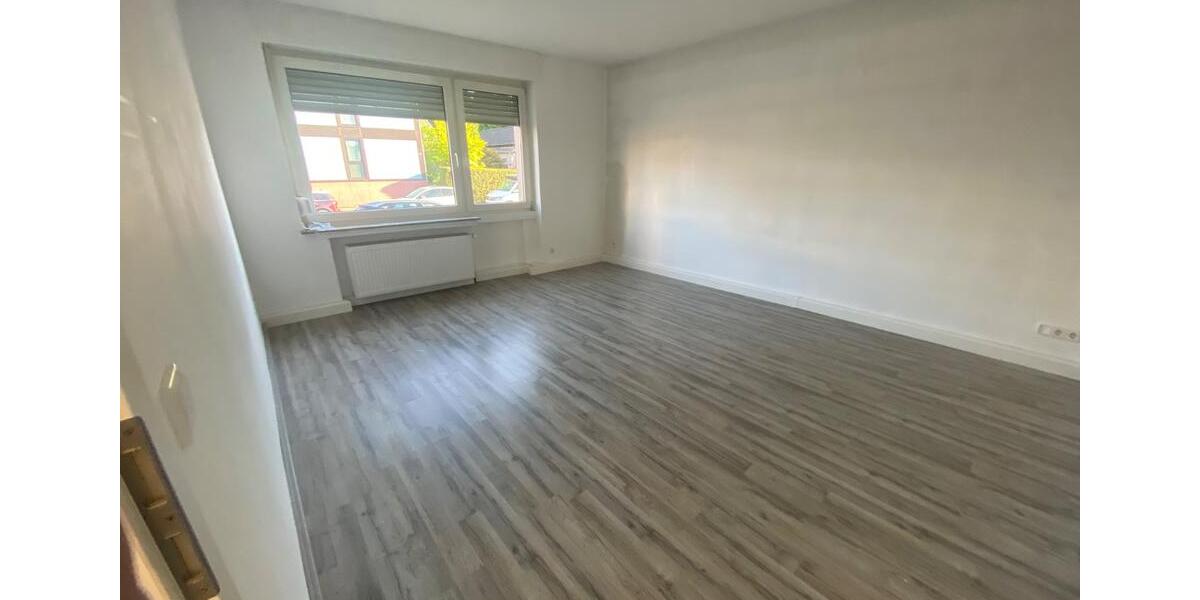 Hochparterre Solingen Mitte - 3 Zimmer, 80 m&sup2;, 750&euro; | Angebot:27536606