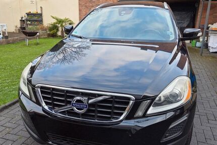 Volvo XC60 222.000 km 10.900 &euro; Oberhausen 46049