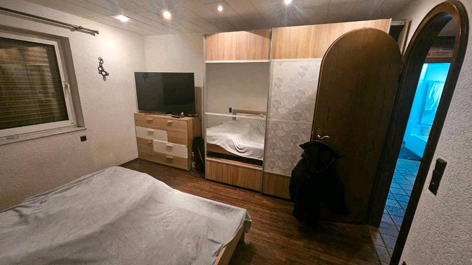 Erdgeschoßwohnung Essen Frillendorf - 3 Zimmer, 75 m&sup2;, 1.100&euro; | Angebot:25872696