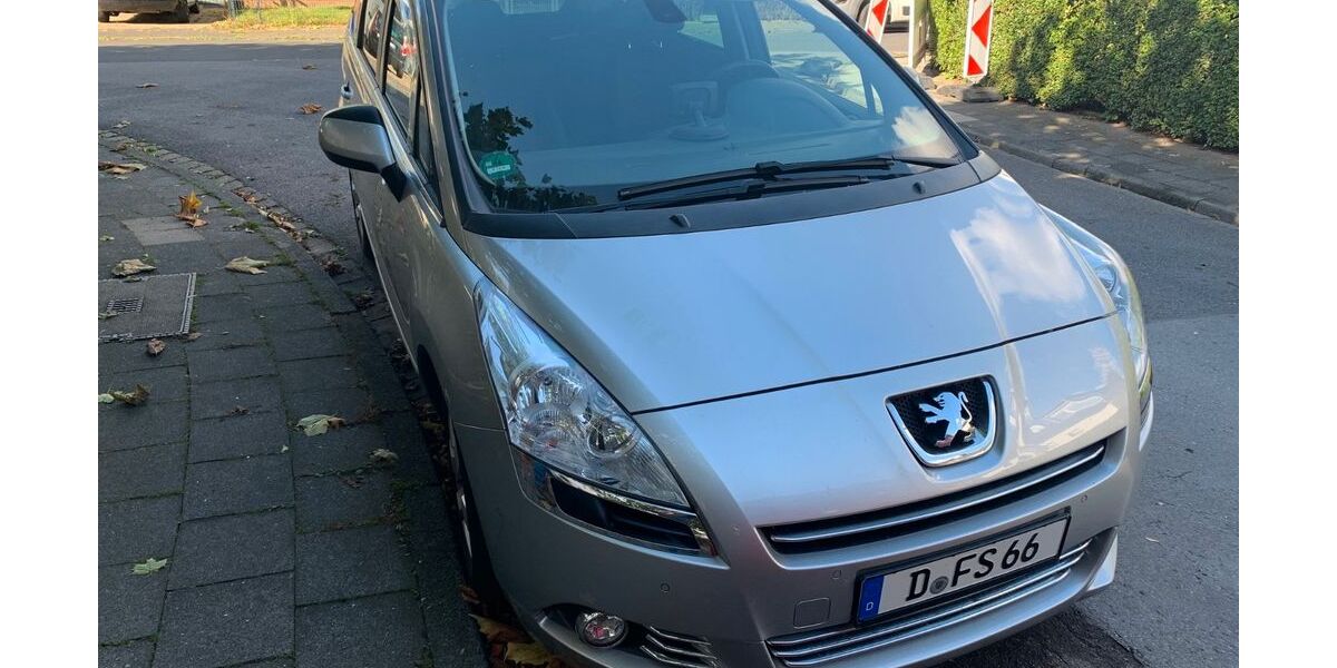 Peugeot 5008 76.900 km 5.200 &euro; Meerbusch 40667