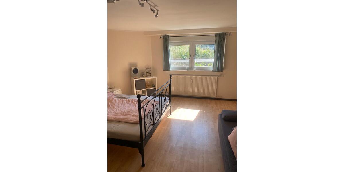 Etagenwohnung Langenfeld (Rheinland) - 2.5 Zimmer, 79 m&sup2;, 750&euro; | Angebot:26049839