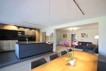 Wohnung Solingen Central - 5 Zimmer, 195 m&sup2;, 550.000&euro; | Angebot:26765916
