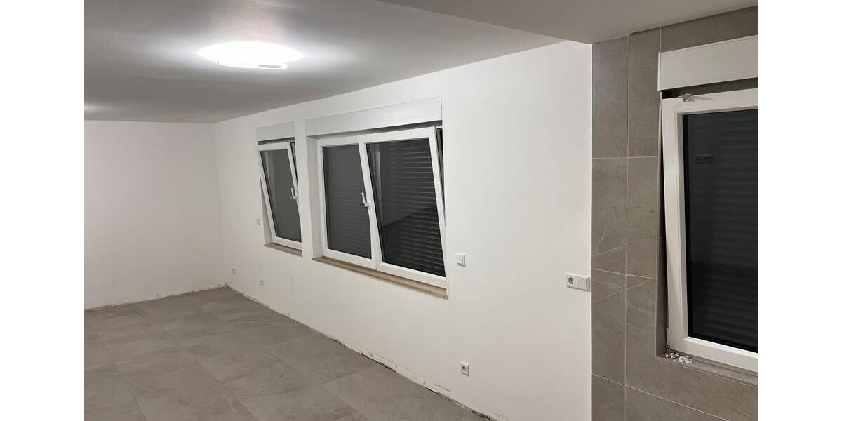Erdgeschoßwohnung Wuppertal Gemarkung Langerfeld - 1 Zimmer, 70 m&sup2;, 1.000&euro; | Angebot:27553909