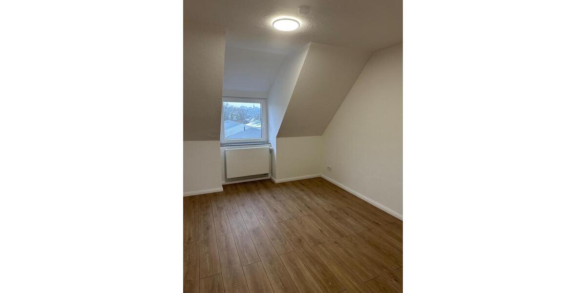 Dachgeschoßwohnung Radevormwald - 3 Zimmer, 50 m&sup2;, 149.000&euro; | Angebot:25171739