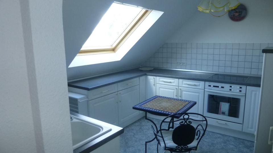 Dachgeschoßwohnung Gelsenkirchen Gelsenkirchen-West - 3 Zimmer, 67 m&sup2;, 600&euro; | Angebot:24846423