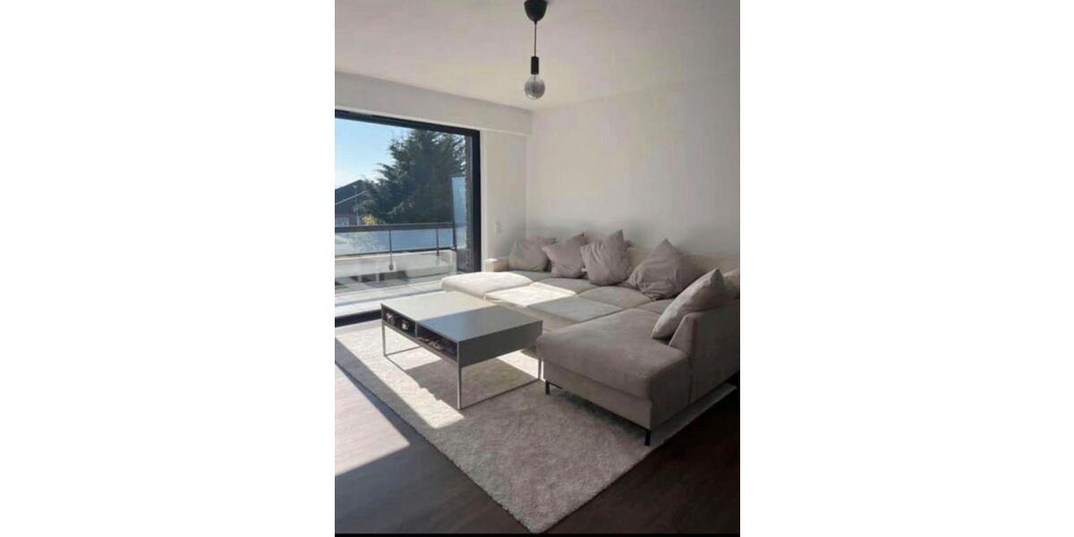 Etagenwohnung Velbert Pöthen - 2 Zimmer, 83 m&sup2;, 1.250&euro; | Angebot:26415588