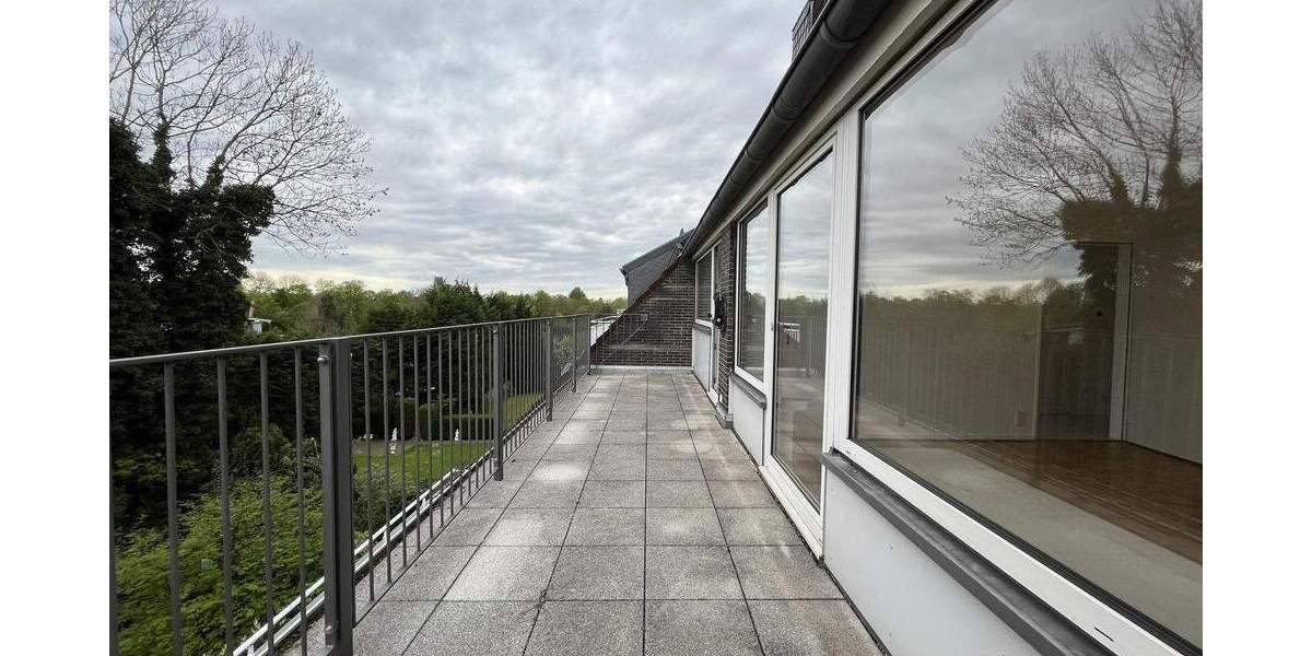 Etagenwohnung Düsseldorf Bilk - 2 Zimmer, 64 m&sup2;, 320.000&euro; | Angebot:25657435