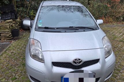 Toyota Yaris 114.000 km 5.200 &euro; Velbert 42551