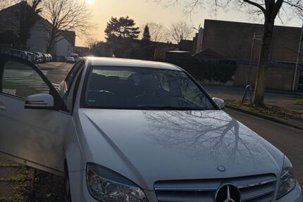 Mercedes-Benz C 220 190.000 km 8.100 &euro; Hilden 40724