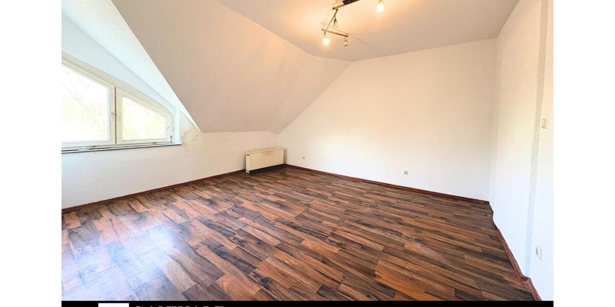 Etagenwohnung Gelsenkirchen Rotthausen - 5.5 Zimmer, 110 m&sup2;, 700&euro; | Angebot:24802195