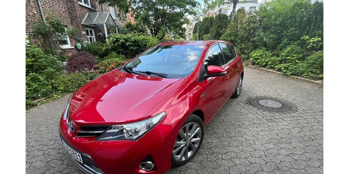 Toyota Auris 181.000 km 11.400 &euro; Ratingen 40882