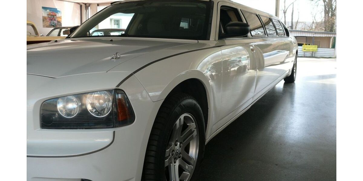 Dodge Charger 153.000 km 19.999 &euro; Oberhausen 46147