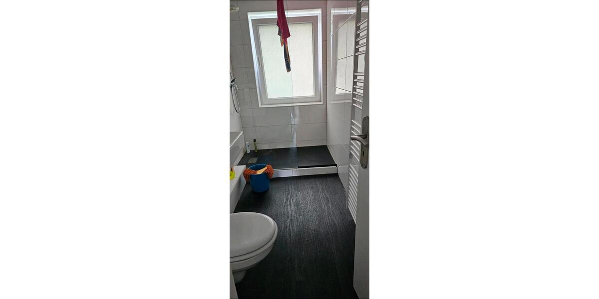 Etagenwohnung Solingen Aufderhöhe - 2 Zimmer, 65 m&sup2;, 950&euro; | Angebot:27538176