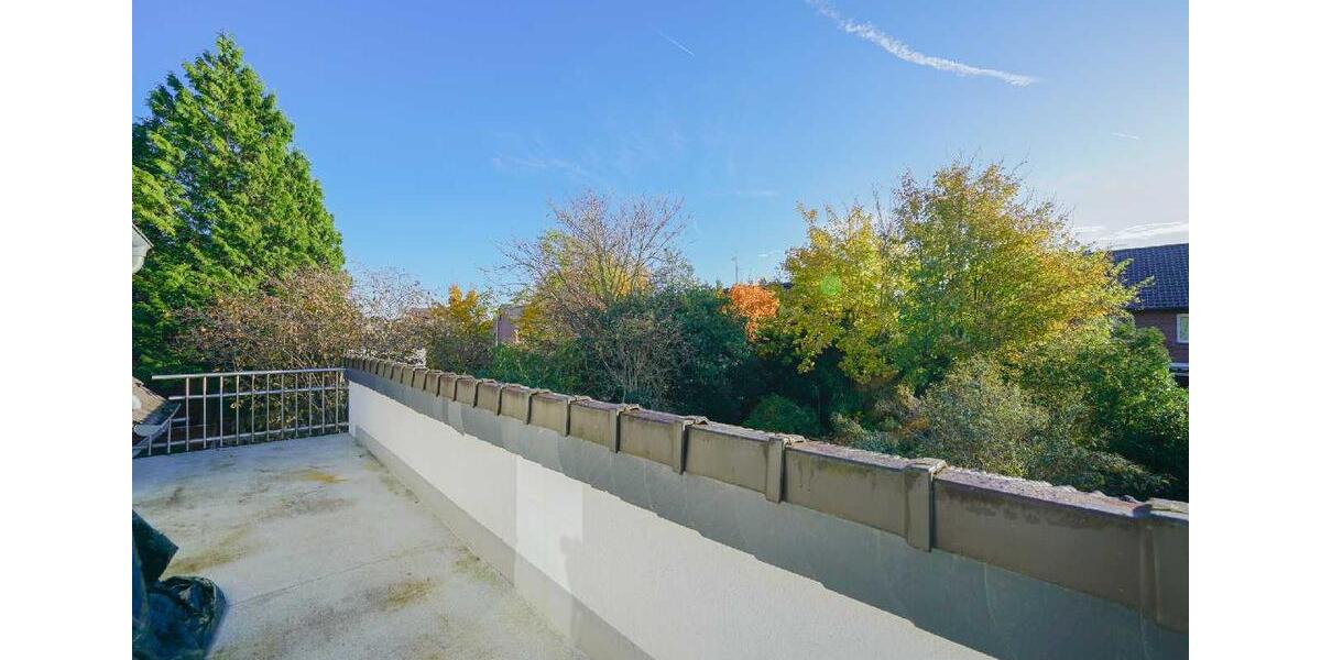 Einfamilienhaus Ratingen Tiefenbroich - 5 Zimmer, 220 m&sup2;, 2.500&euro; | Angebot:24815445