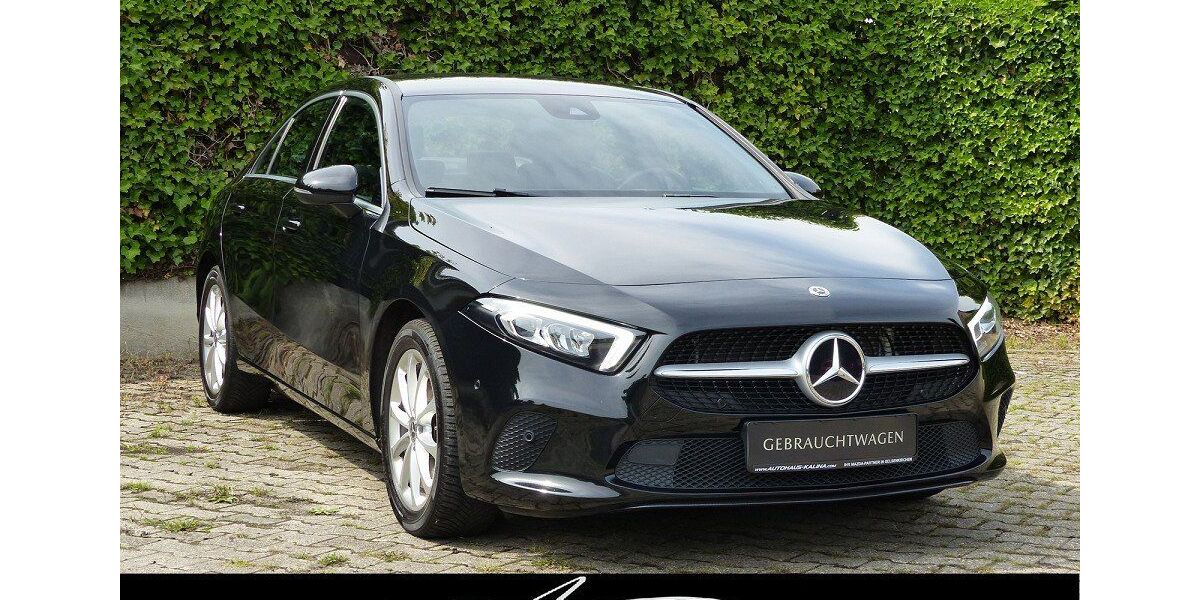 Mercedes-Benz 200 77.000 km 20.900 &euro; Gelsenkirchen 45899