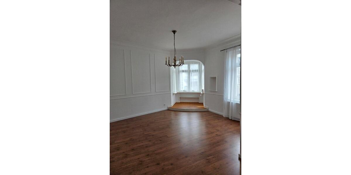 Maisonettenwohnung Duisburg Essenberg - 5 Zimmer, 155 m&sup2;, 1.050&euro; | Angebot:27552153