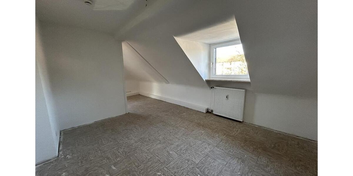 Dachgeschoßwohnung Duisburg Walsum - 2.5 Zimmer, 70 m&sup2;, 473&euro; | Angebot:23282116