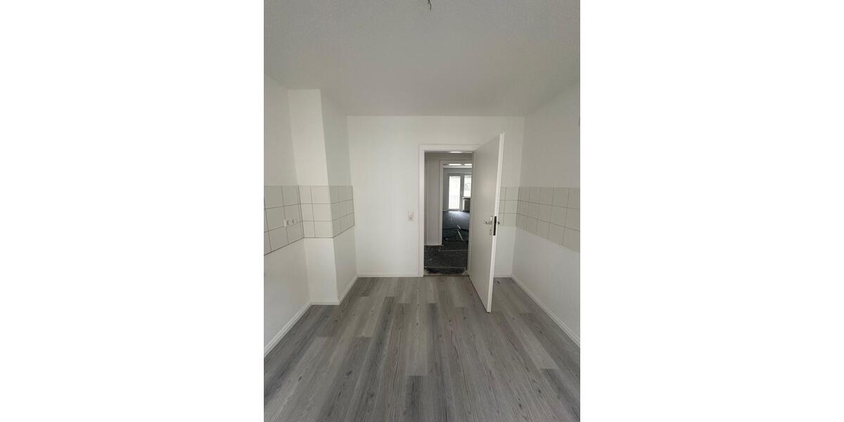 Etagenwohnung Wuppertal Gemarkung Barmen - 3 Zimmer, 75 m&sup2;, 525&euro; | Angebot:25520036