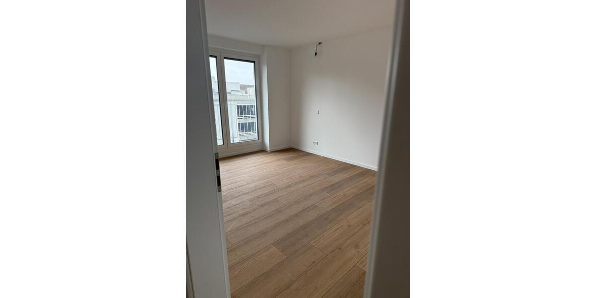 Etagenwohnung Düsseldorf Stadtmitte - 4 Zimmer, 106 m&sup2;, 1.800&euro; | Angebot:25929420