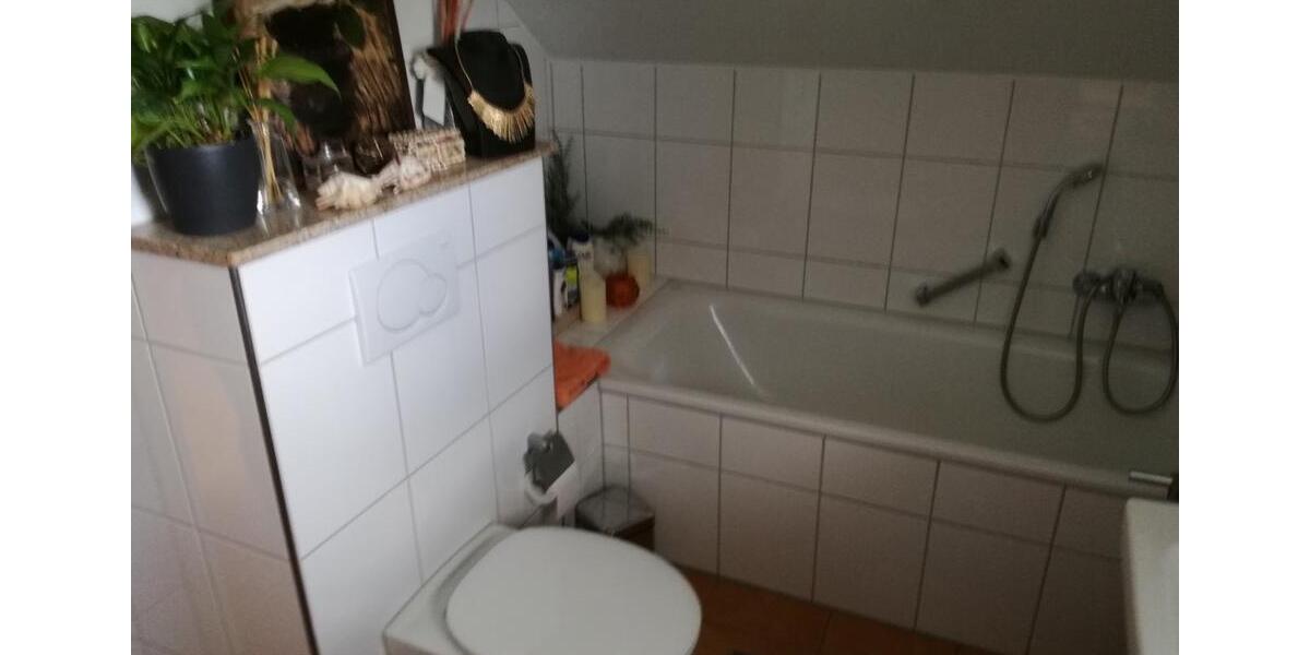 Dachgeschoßwohnung Gelsenkirchen Gelsenkirchen-Nord - 3 Zimmer, 49 m&sup2;, 500&euro; | Angebot:25948925