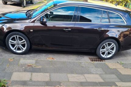 Opel Insignia 198.000 km 3.450 &euro; Duisburg 47167