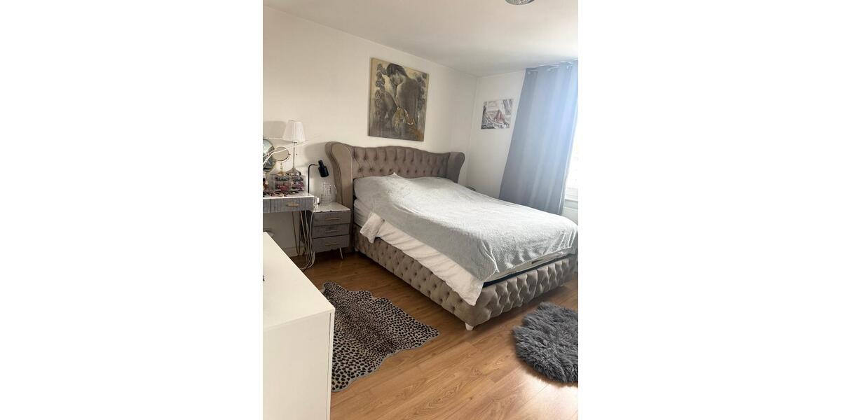 Etagenwohnung Düsseldorf Stadtbezirk 3 - 2 Zimmer, 56 m&sup2;, 1.040&euro; | Angebot:25876001