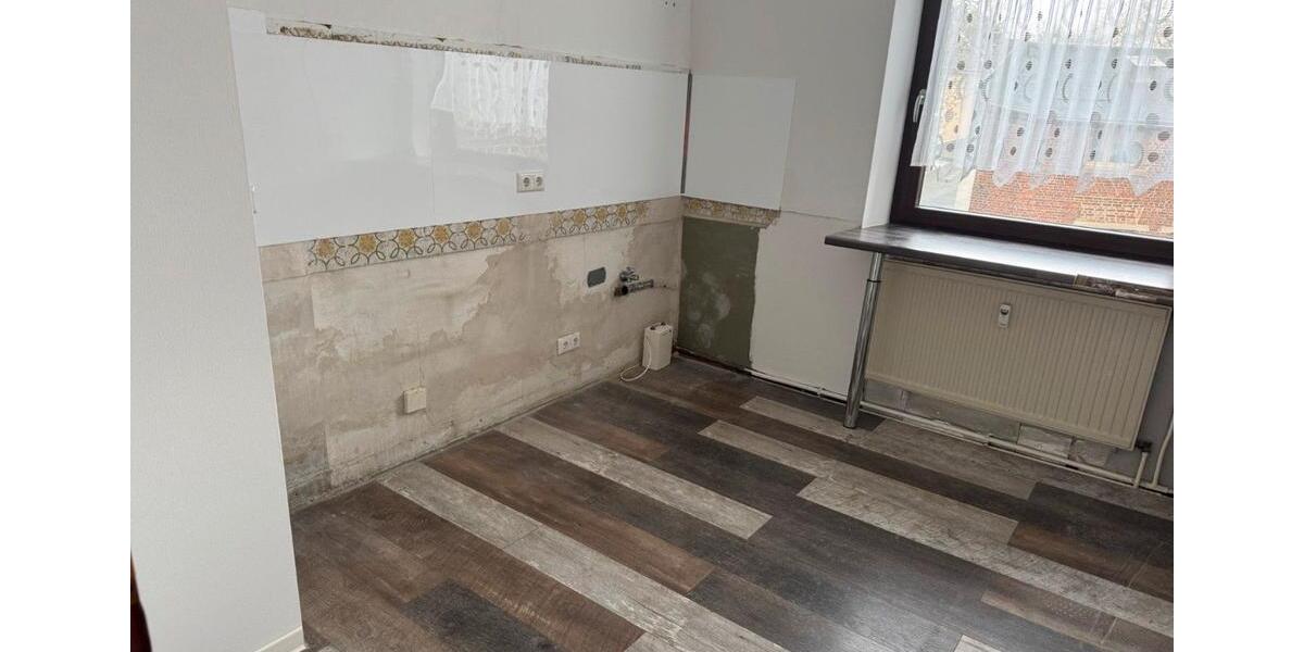 Etagenwohnung Essen Stadtbezirk VI - 5 Zimmer, 120 m&sup2;, 700&euro; | Angebot:25838749