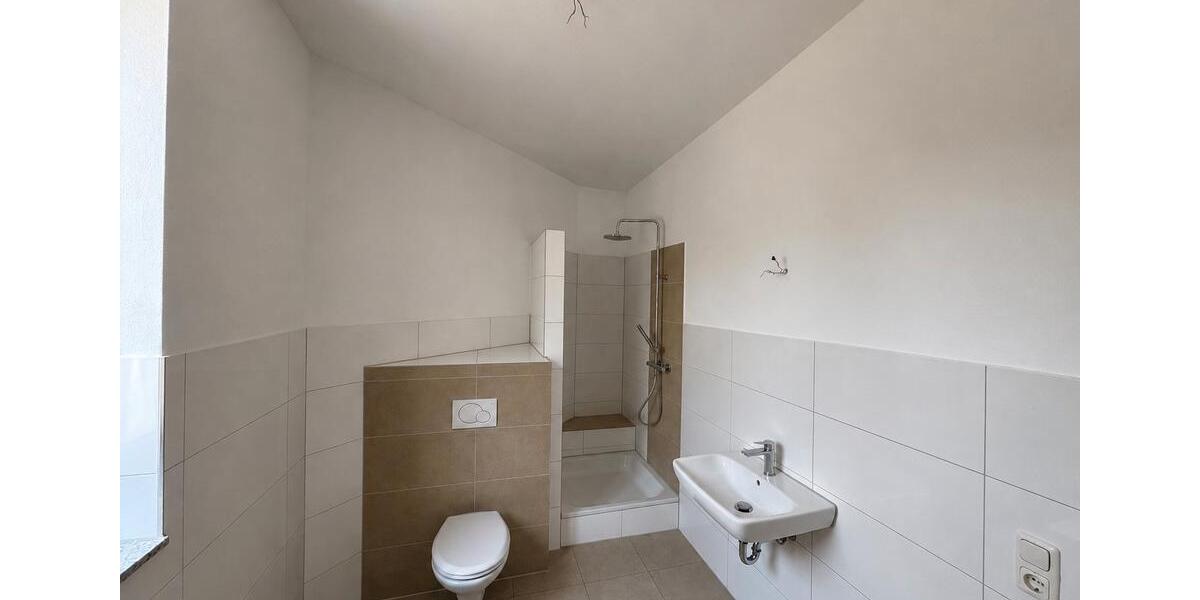 Erdgeschoßwohnung Duisburg Mittelmeiderich - 3 Zimmer, 97 m&sup2;, 820&euro; | Angebot:27552986