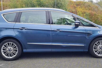Ford S-Max 113.000 km 18.800 &euro; Ratingen 40878