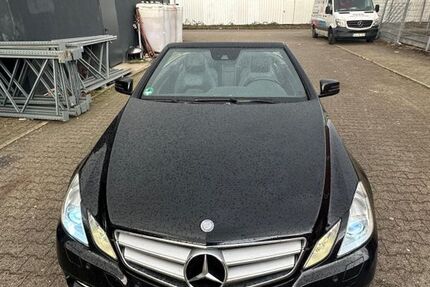 Mercedes-Benz E 220 189.000 km 12.499 &euro; Gelsenkirchen 45891