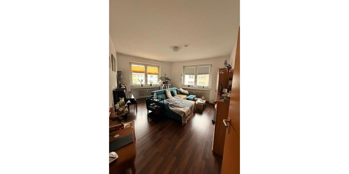 Etagenwohnung Essen Stadtkern - 3.5 Zimmer, 87 m&sup2;, 250.000&euro; | Angebot:26625859