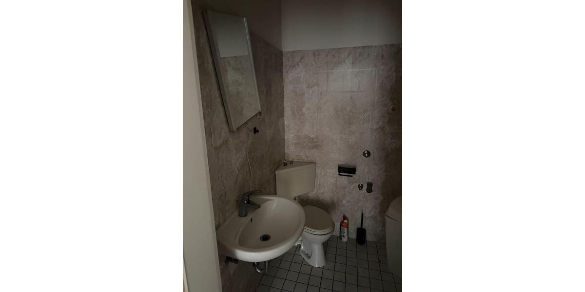 Erdgeschoßwohnung Gelsenkirchen - 2 Zimmer, 35 m&sup2;, 1.450&euro; | Angebot:27540776