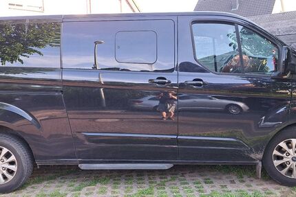 Ford Tourneo Custom 114.000 km 24.500 &euro; Neuss 41469