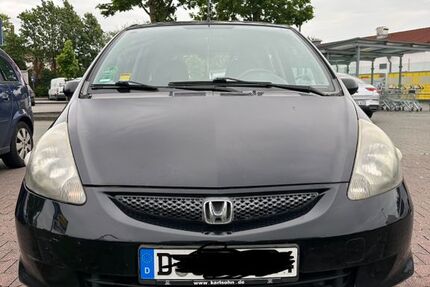 Honda Jazz 193.000 km 1.800 &euro; Düsseldorf 40597